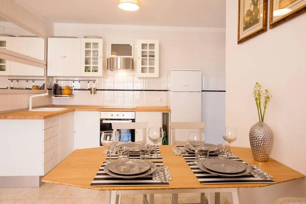 Apartment Laura Playa La Arena Puerto de Santiago 0*,  Spanyolország